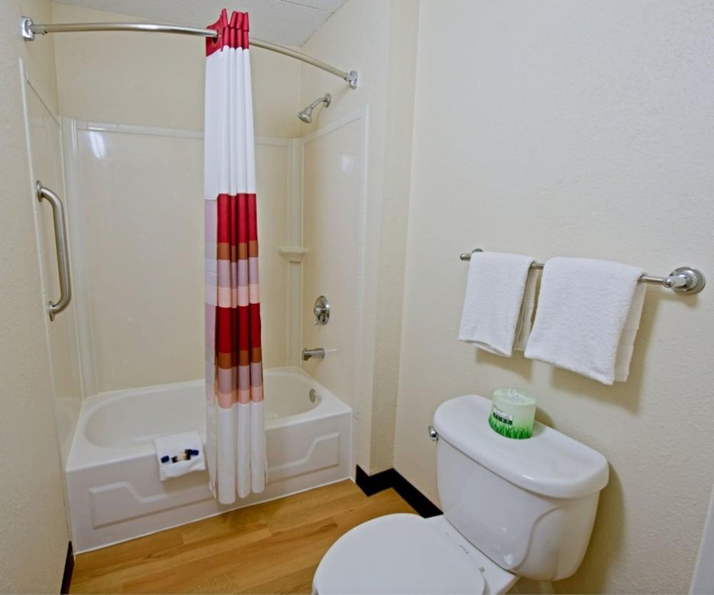 Red Roof Inn Akron Zewnętrze zdjęcie